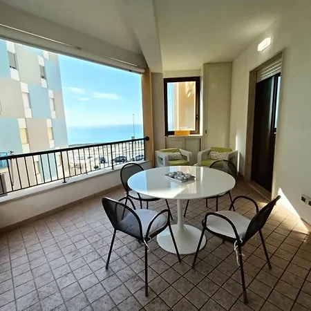 Aparthotel Rosa Virginia Fronte Mare By Salentoville 3*